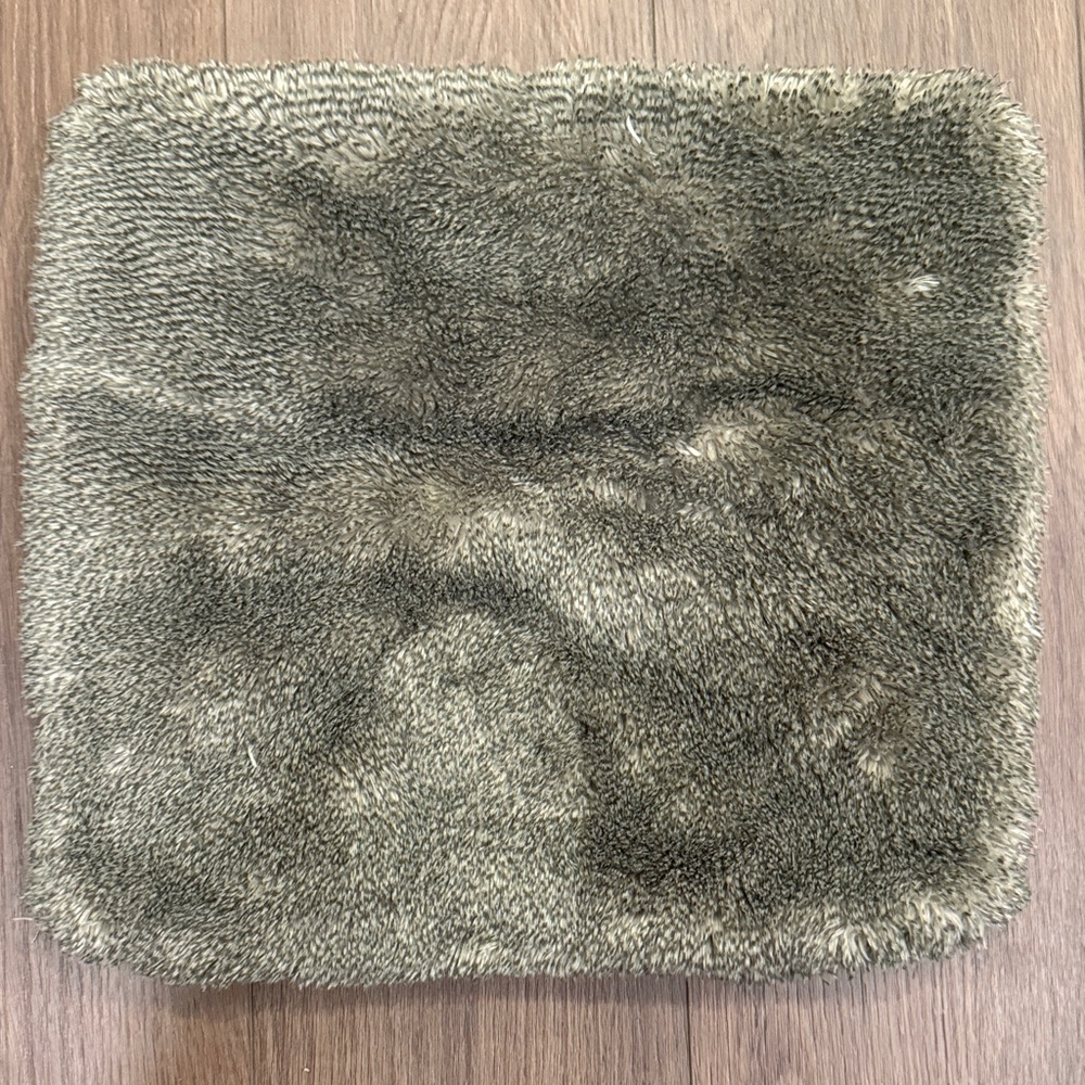 Pottery Barn Gray Faux Fur Square Accent Pillow Cover 18in x 18in